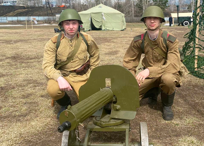 «Воинам-сибирякам посвящается»
