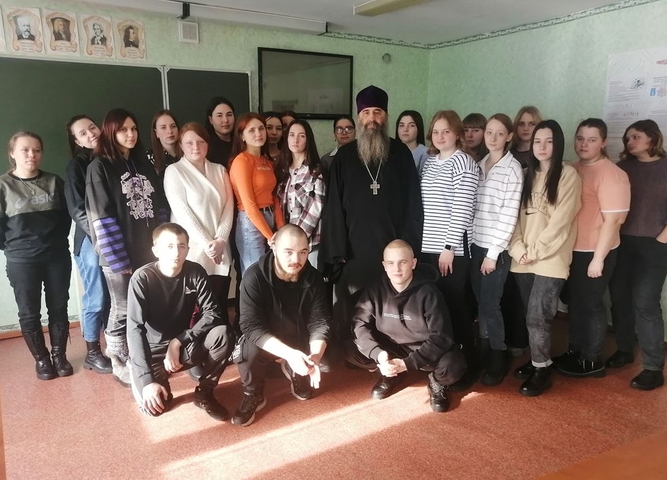 В Филиале для студентов состоялась встреча с настоятелем Покровского храма