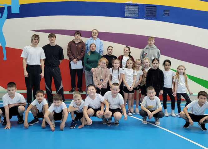 Спорт объединяет поколения, а профессионализм и доброе сердце создают будущее!