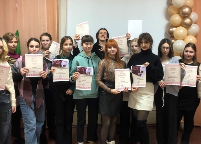 Студенты и преподаватели Филиала приняли участие  в муниципальном конкурсе профессионального мастерства декоративно-прикладного искусства «Мастер года – 2025»