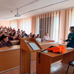 Встреча с сотрудниками МЧС и студентами