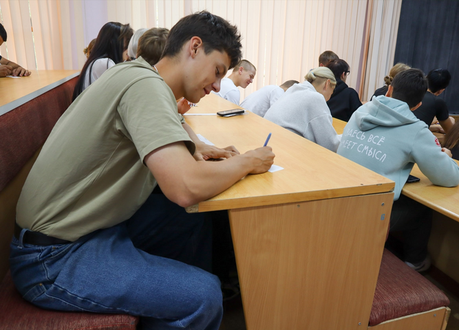 8 сентября на базе колледжа состоялась встреча с представителями 12 Главного Управления Министерства Обороны