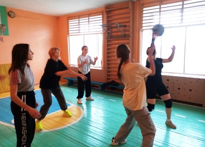 Соревнования по «Пионерболу» среди групп нового набора