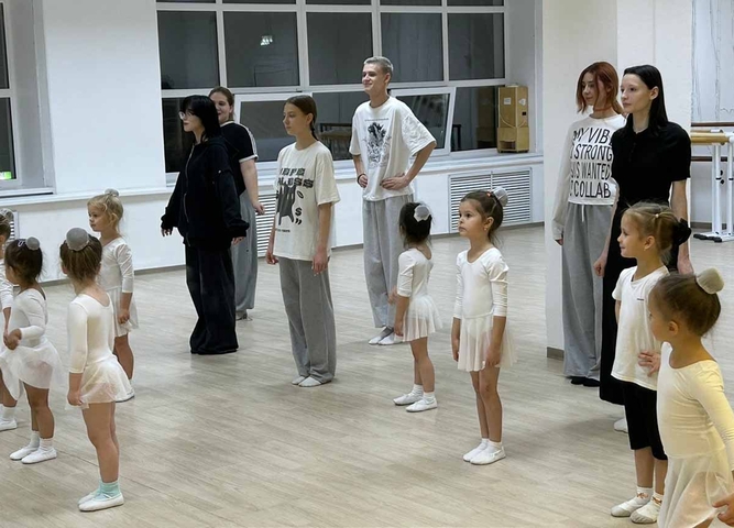 «День без турникетов» в студии эстрадного танца «Очарование»