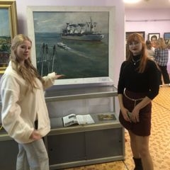 Студенты филиала посетили выставку «Мастер цвета»в городском  выставочном зале г. Тулуна