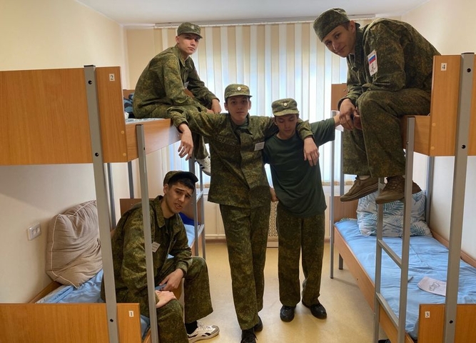 Студенты Филиала почувствовали себя в роли молодого бойца!