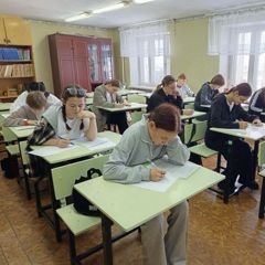 Интеллектуальный марафон «За страницами учебника математики» среди студентов первых курсов показал лучших